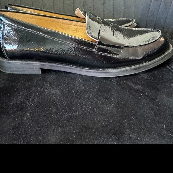 Kelly & Katy - black patten leather - Picture 8 of 9